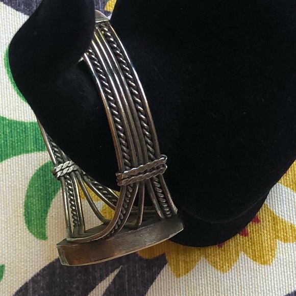 Vintage Stone Cuff Bracelet - Picture 3 of 10